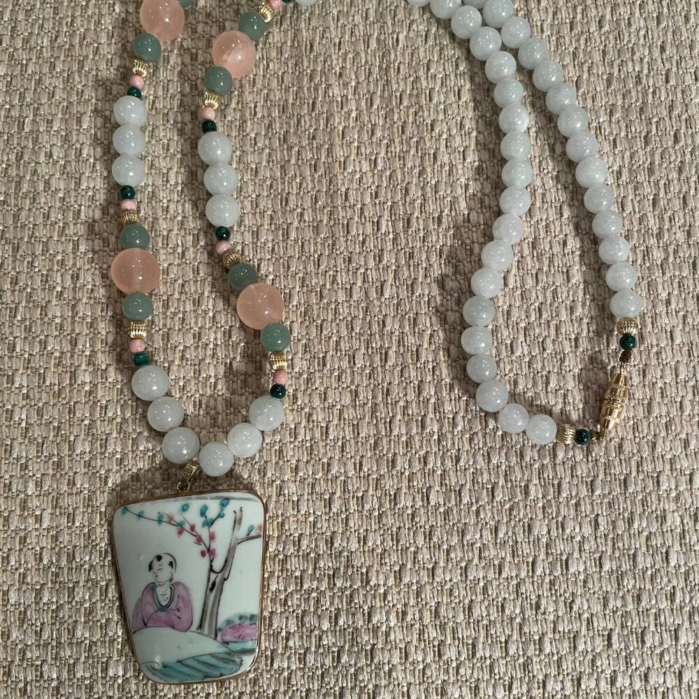 Beautiful Asian-style necklace in pale pinks and greens